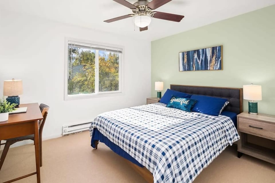 Hidden Getaway Family House - UW - Children Hospital House in Seattle