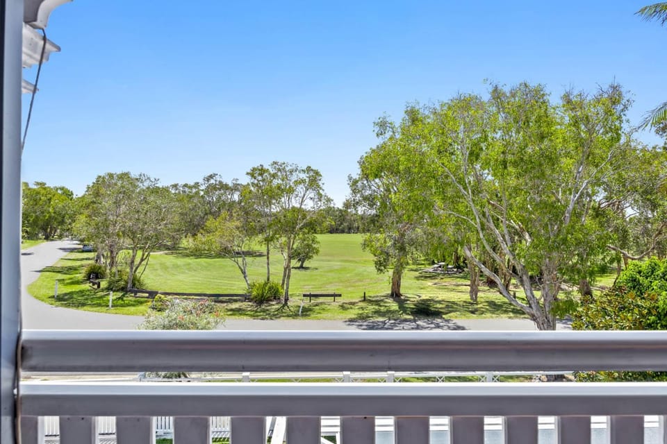 "Xanadu" Charming 2-Bed Retreat by Marcoola Beach Apartment in Marcoola