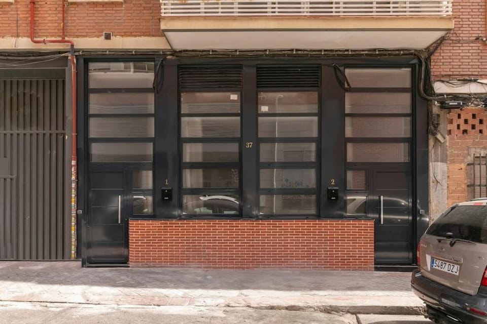 Nice new duplex in front of Palacio VistaAlegre Apartment in Madrid