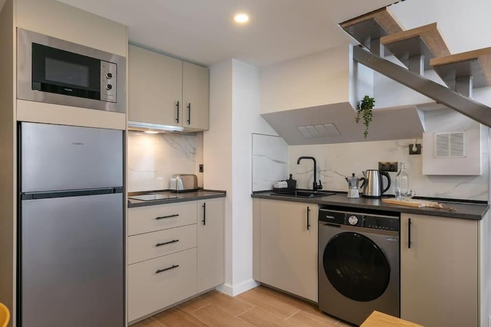 Nice new duplex in front of Palacio VistaAlegre Apartment in Madrid