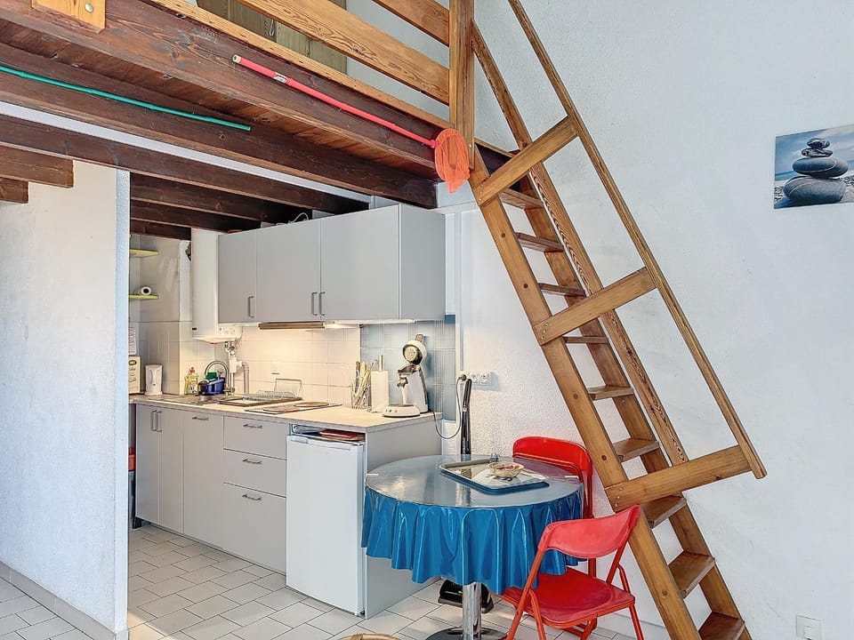 Carnon Ouest - F1 Mezzanine, 4 Pers, Près Plage - FR-1-715-98 Apartment in Mauguio