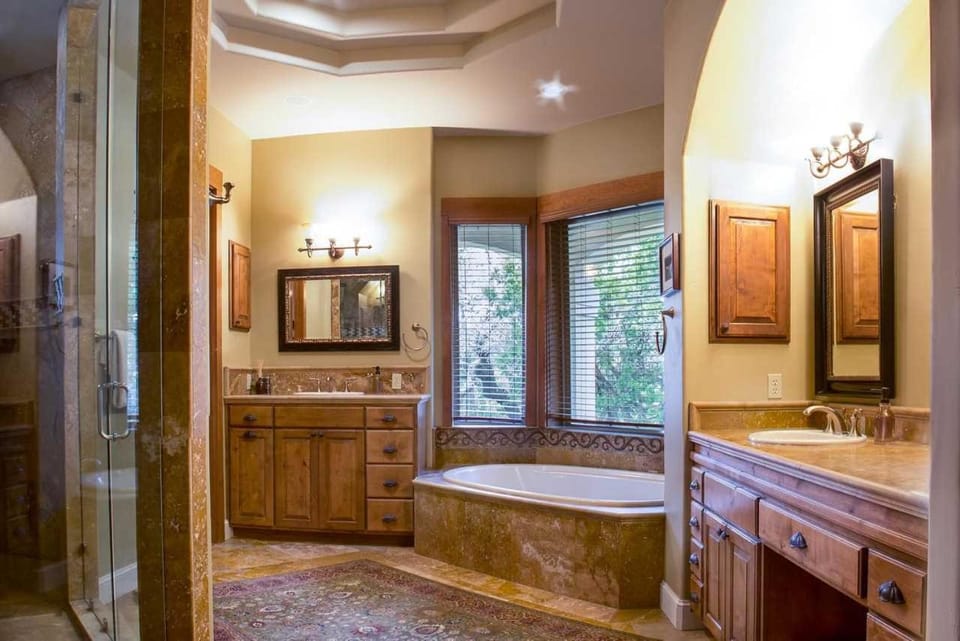 Rockin' B Ranch Summit House Bed and Breakfast in Pipe Creek