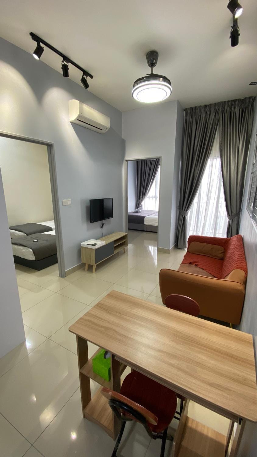 TV and multimedia, Living room, Dining area, air conditioner