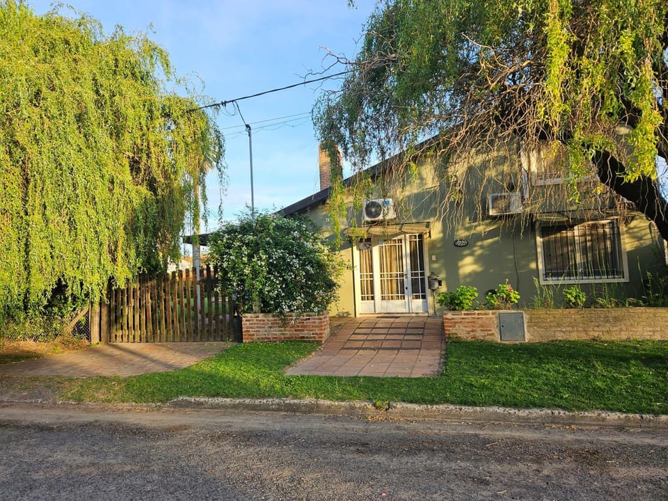 Casa Quinta Soler House in Buenos Aires Province