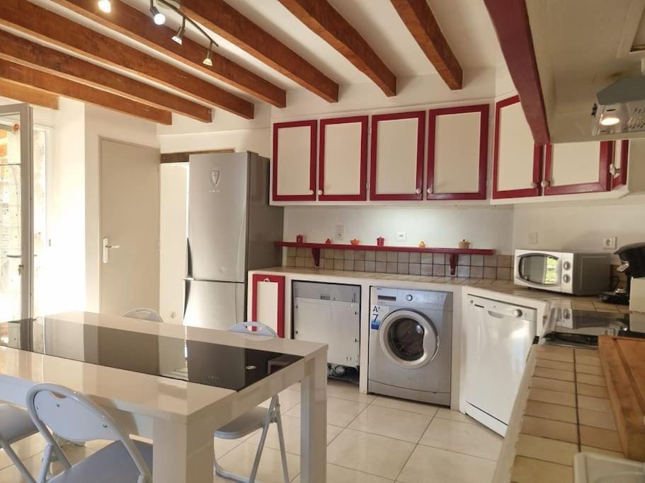 dishwasher, oven, stove, toaster, washing machine