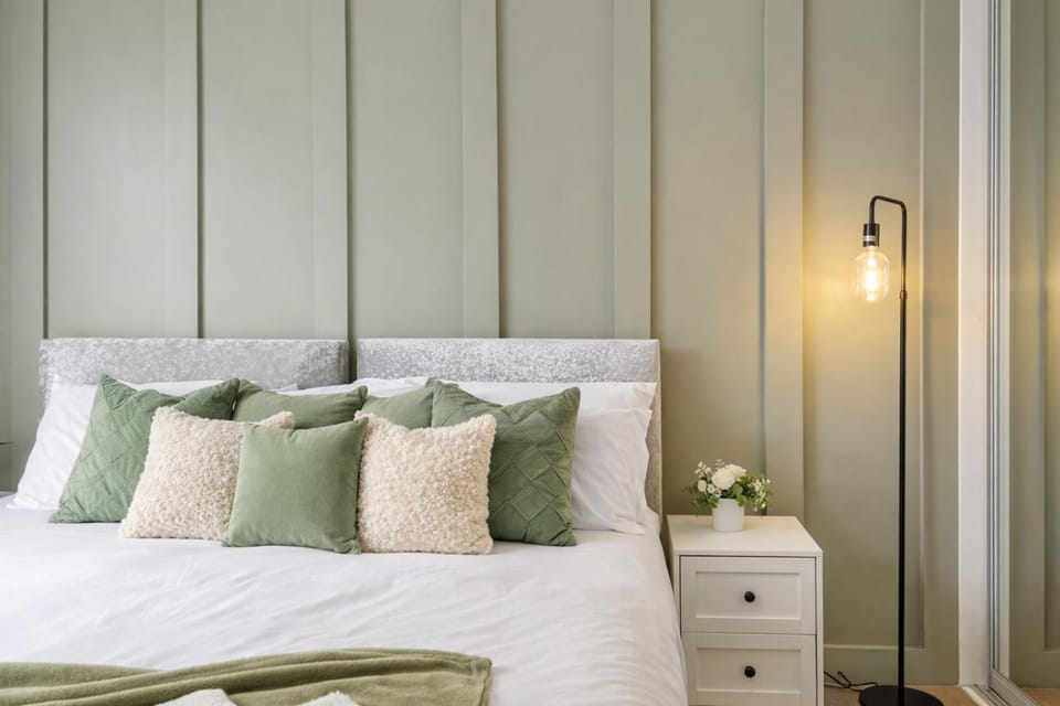 Bed, Bedroom