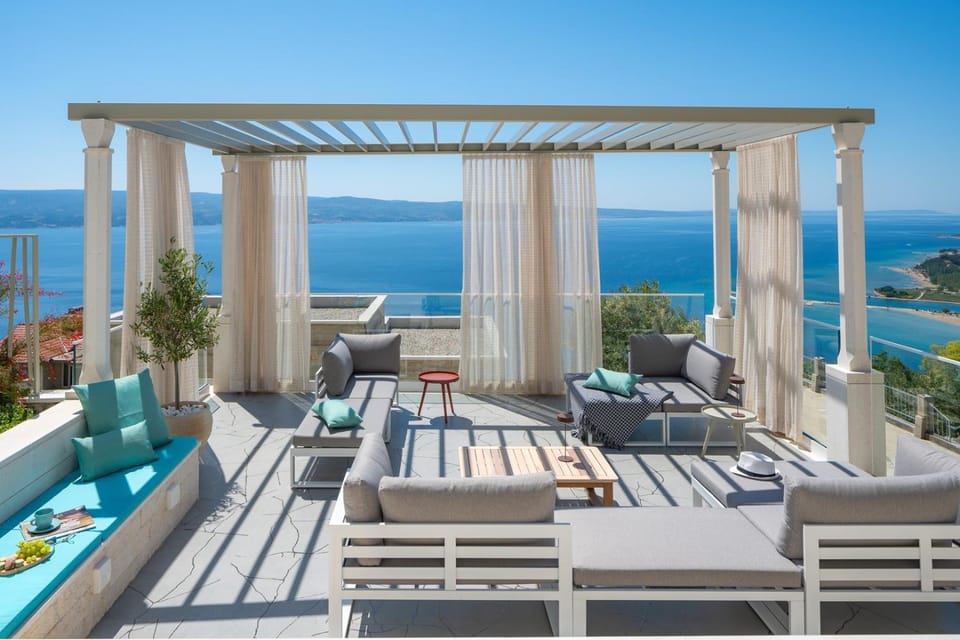 View (from property/room), Seating area, sunbed