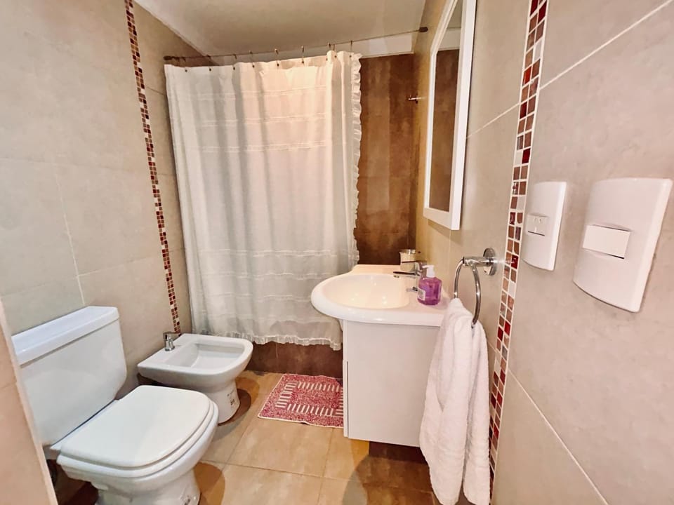 Toilet, Bathroom, bidet, towels