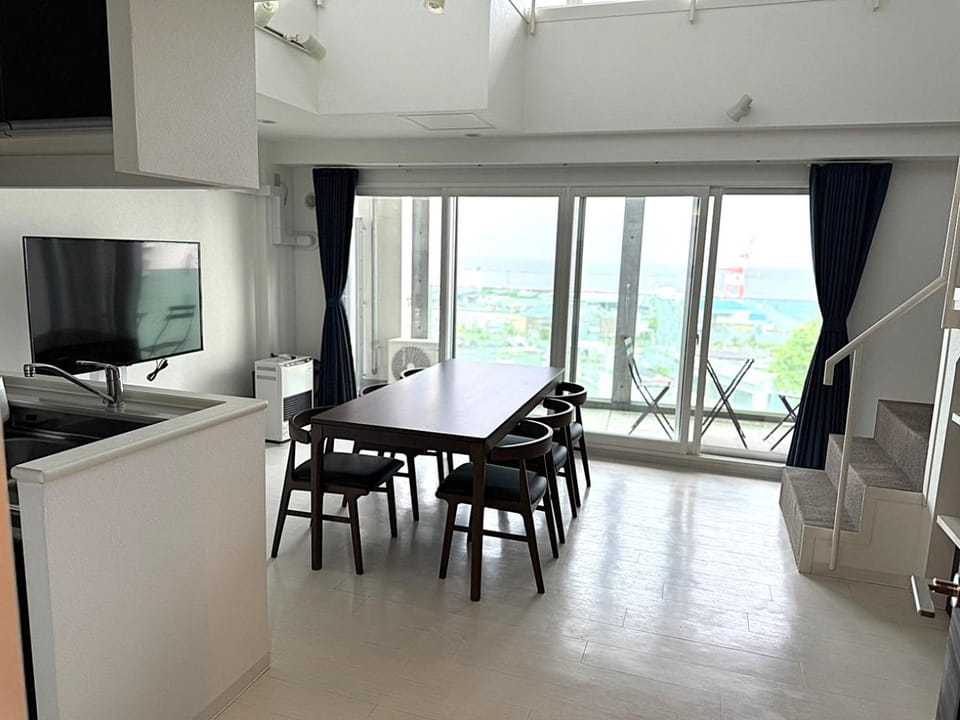 TV and multimedia, View (from property/room), Living room, Dining area