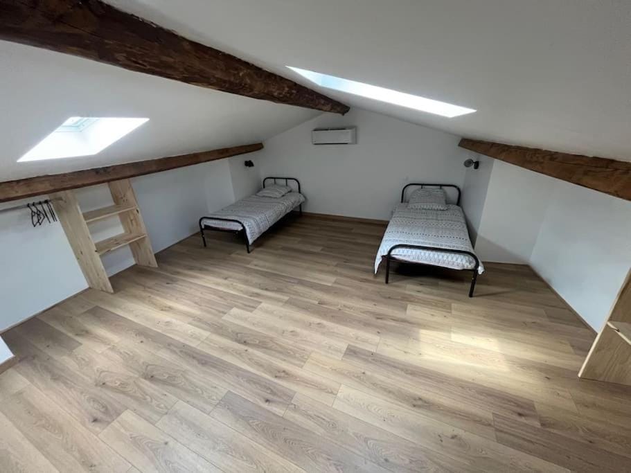 Charmant duplex rénové à neuf Apartment in Provence