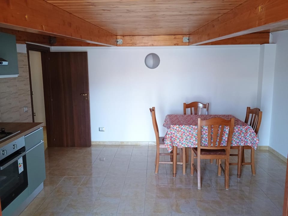 A & J Apartment in Campania