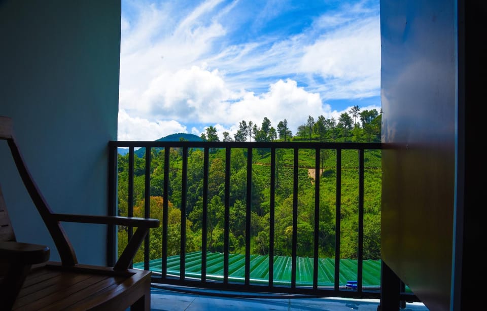 Spring, Day, Natural landscape, Balcony/Terrace, Mountain view