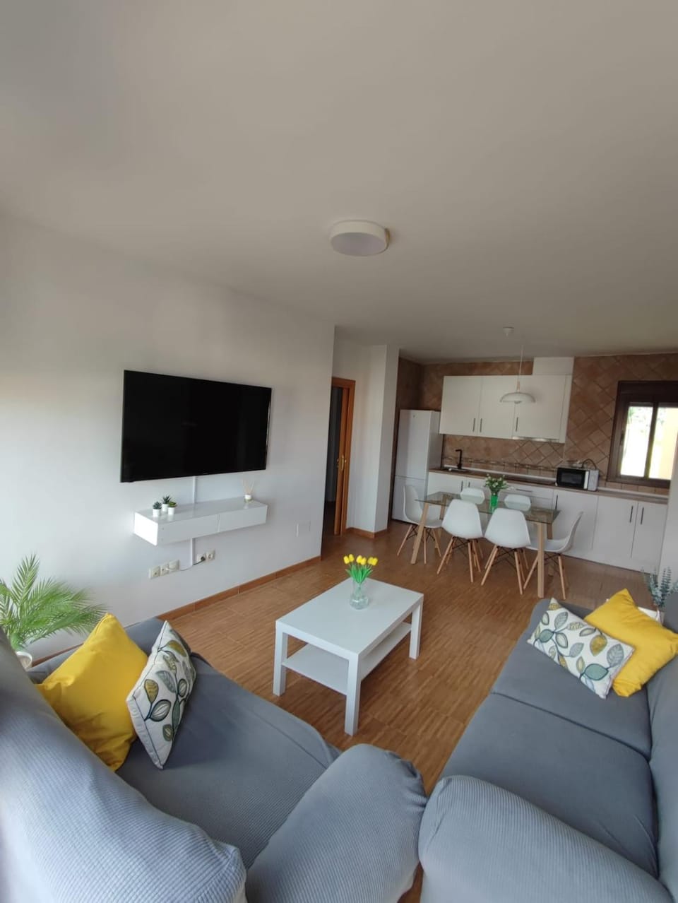 TV and multimedia, Living room