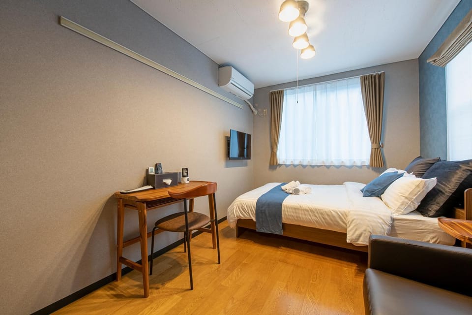 Bed, Photo of the whole room, air conditioner