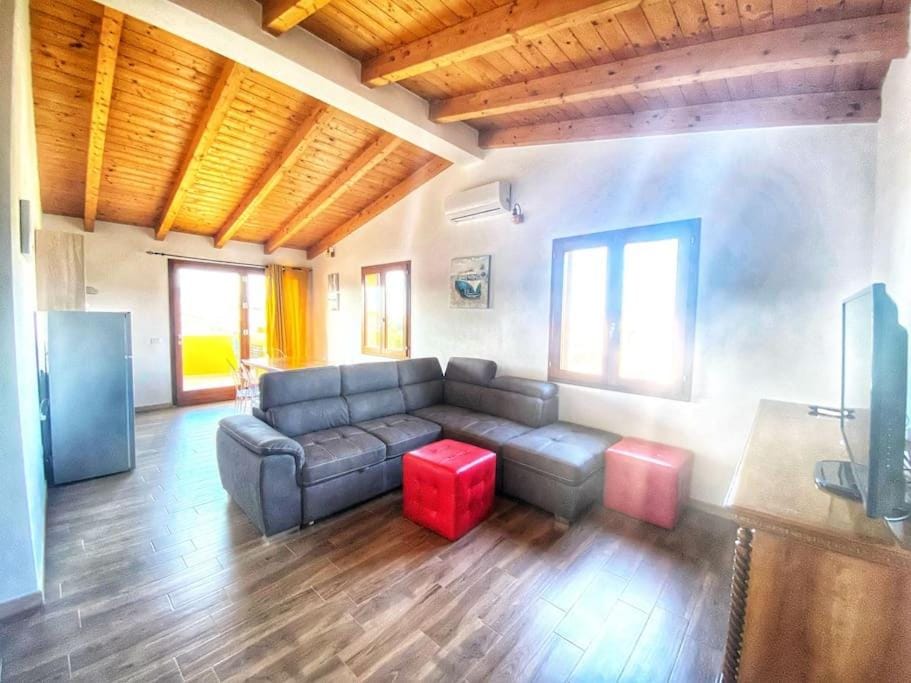 Pettirosso 6 Apartment in San Teodoro