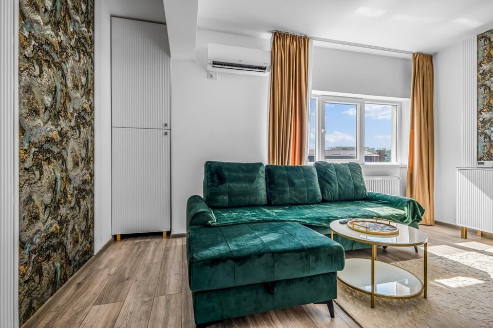 Green House Luxury Bucharest Apartment in Bucharest