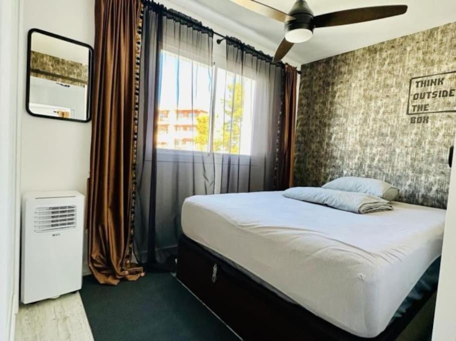 Seaview Dreams Luxury 2 bedroom apartment with amazing views and balcony BY NAMASTE ELITE Apartment in Torremolinos