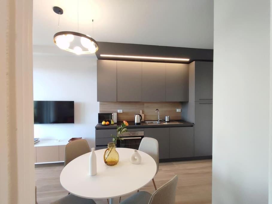 Suite Elegance a due passi dal mare con posto auto Apartment in San Benedetto del Tronto