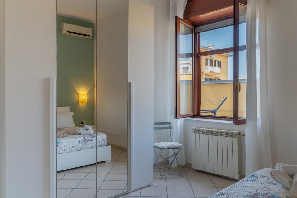Sorrento Main Road Apartment House in Sorrento
