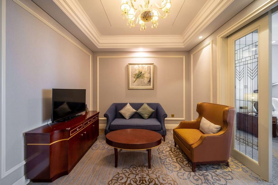 Living room, Photo of the whole room