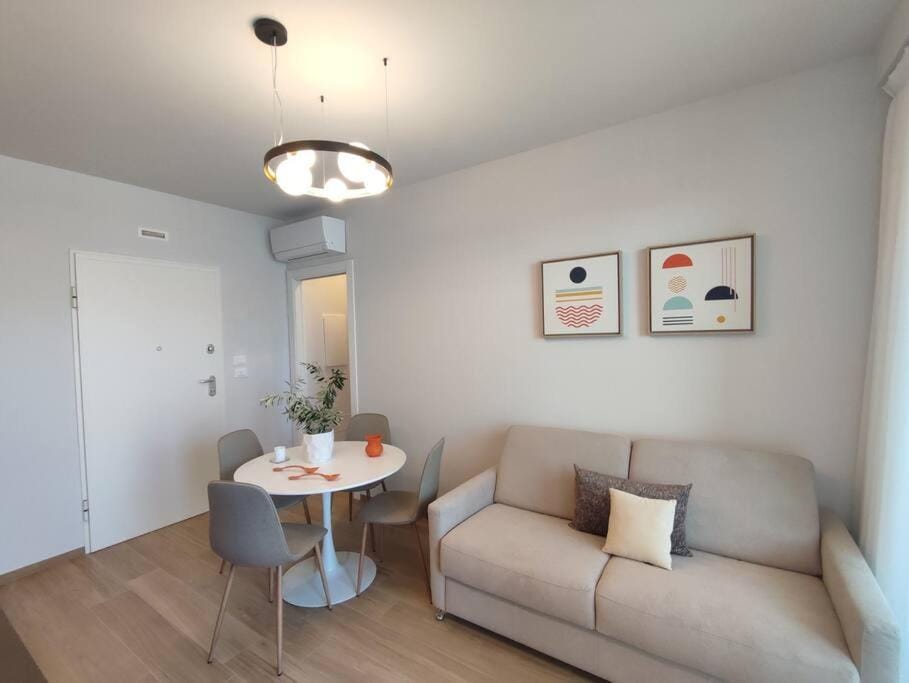 Suite Exclusive a due passi dal mare posto auto Apartment in San Benedetto del Tronto