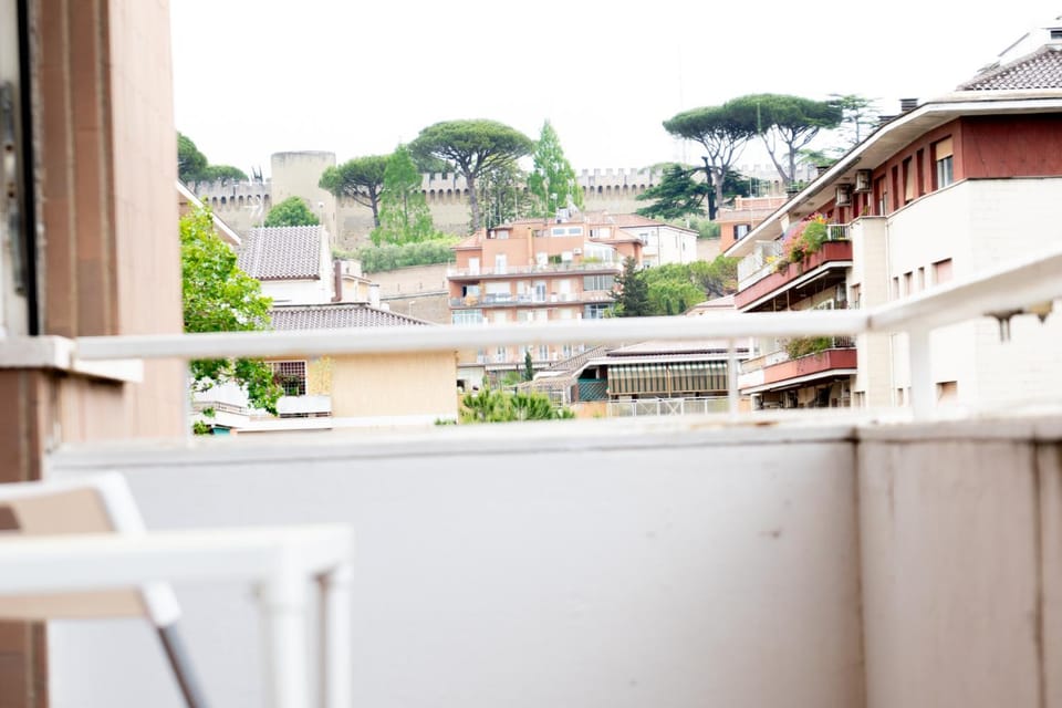 Balcony/Terrace, City view