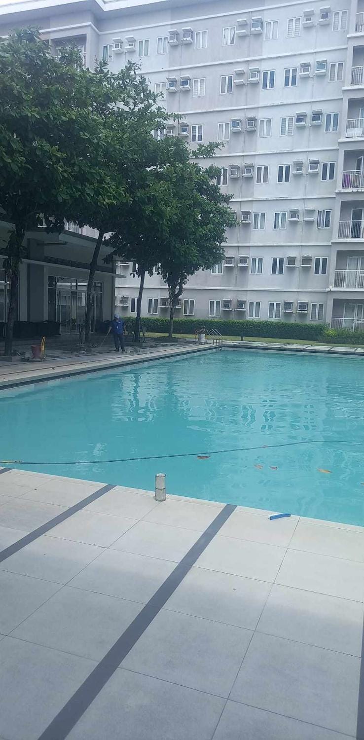 Comfy 1 Bedroom with Netflix & Free Wifi - Trees Residences Condominium Apartment in Quezon City