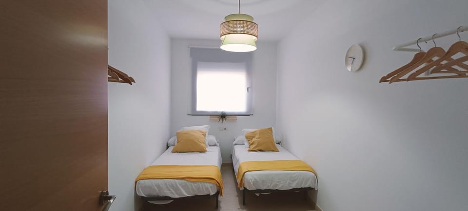 Lo piset del Delta: Apartamento con piscina para 4 Apartment in Montsià