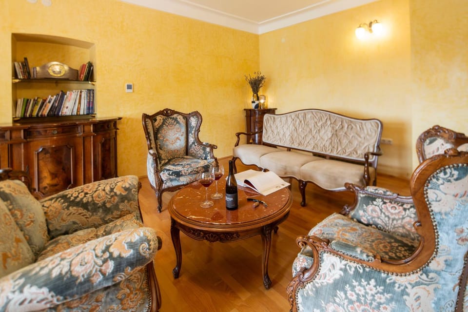 Library, Living room, Decorative detail, Seating area