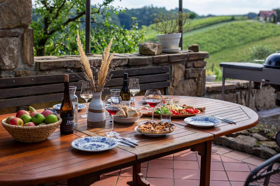 BBQ facilities, Garden, Balcony/Terrace, Seating area, Dining area, Breakfast