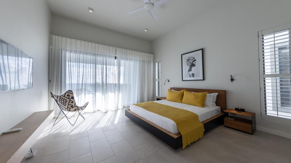 Bed, Bedroom, fireplace, air conditioner