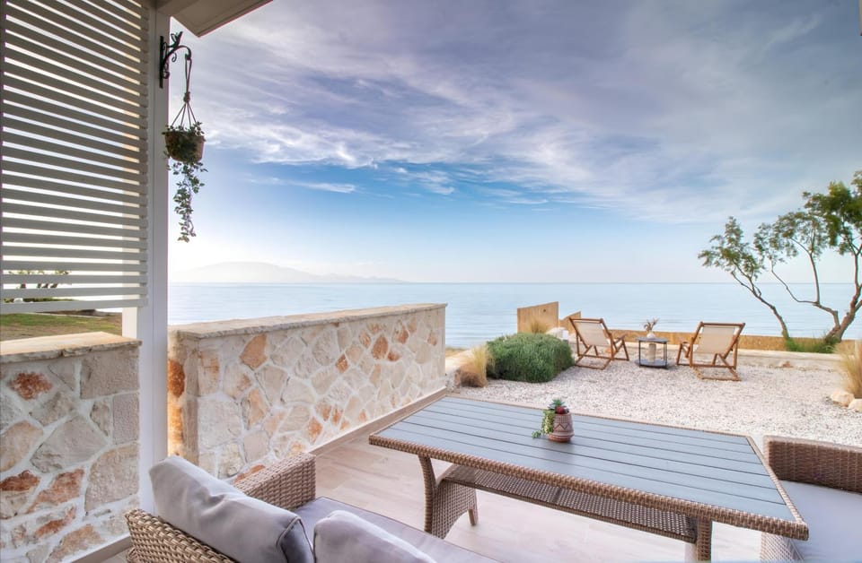 Patio, Natural landscape, View (from property/room), Balcony/Terrace, Sea view