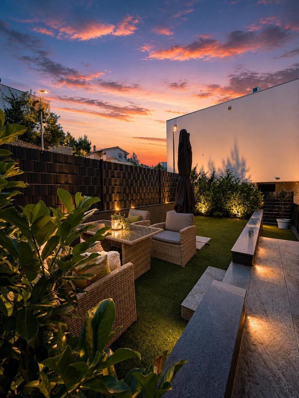 Luxury Modern Oasis with Private Garden" Grand Jacuzzi" Apartment in Podstrana