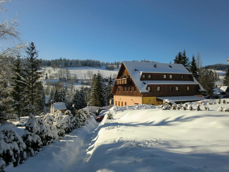 Pension Hela Bed and Breakfast in Lower Silesian Voivodeship