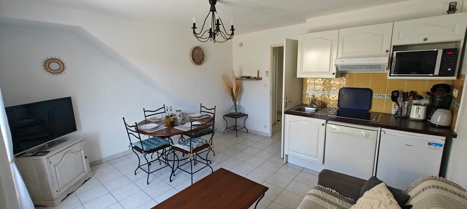 TV and multimedia, Dining area, kitchen