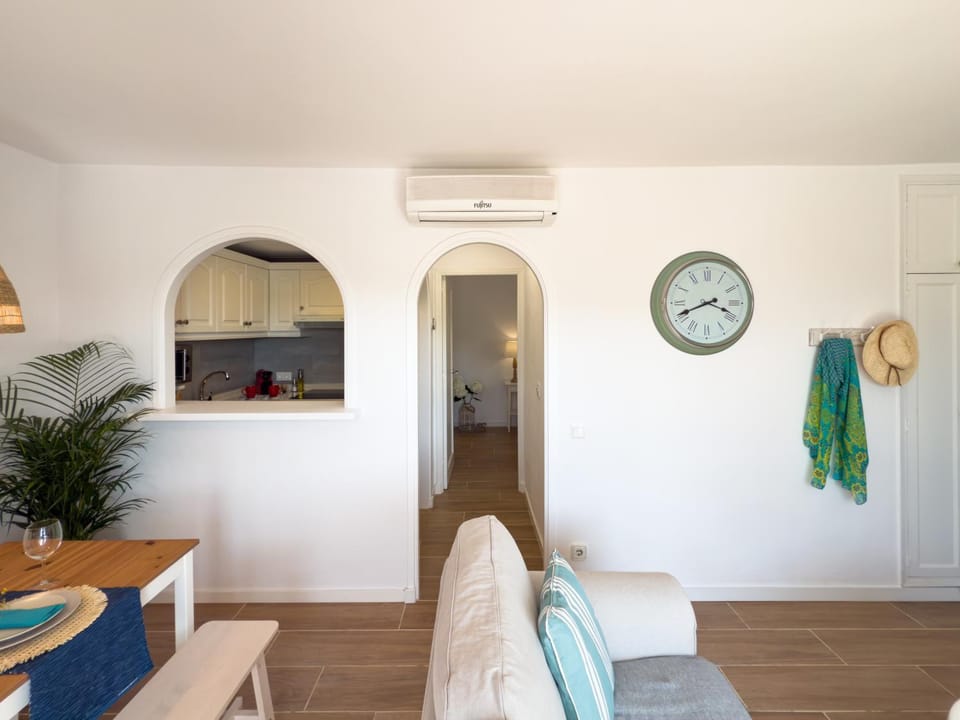 Living room, air conditioner