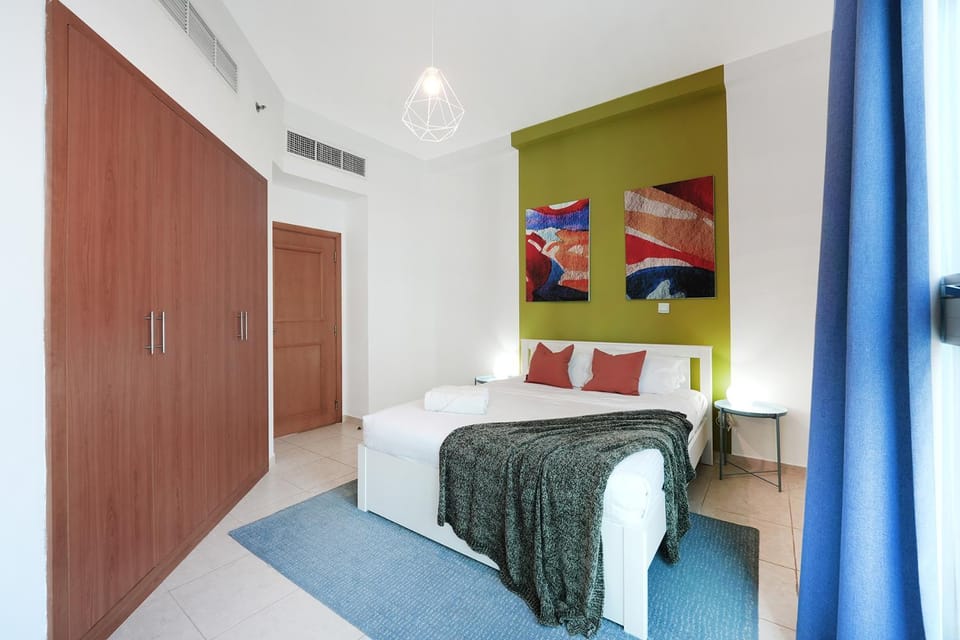 Trophy - Magical Marina 1BDR connected to Metro Station Apartment in Dubai