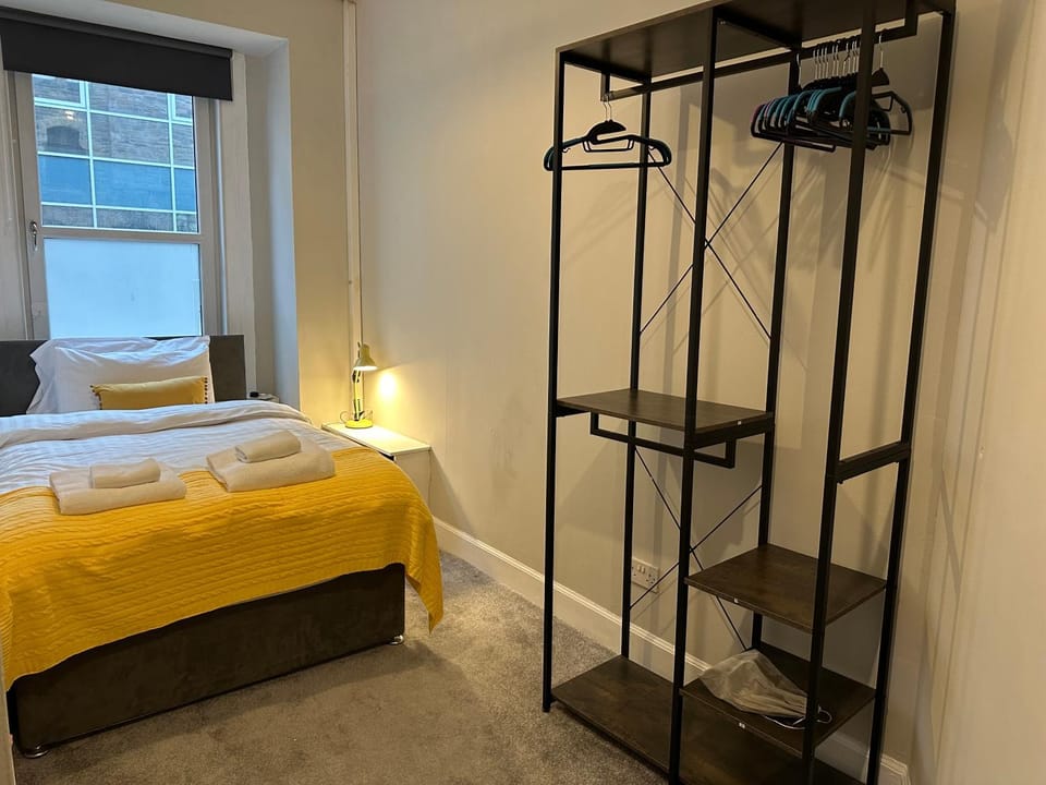 Two bed apartment Apartment in Edinburgh