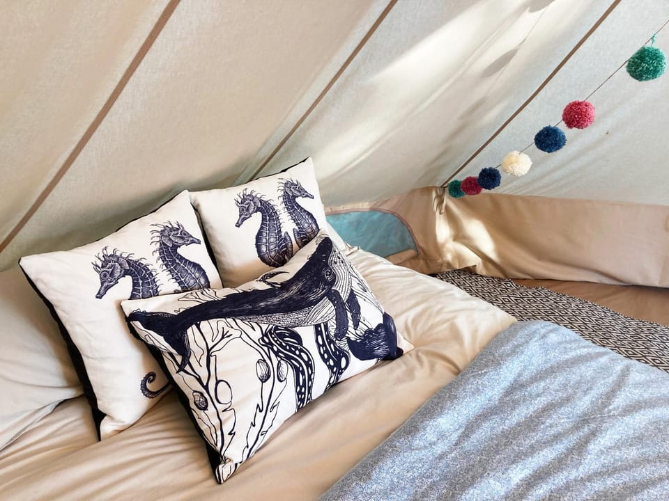 Bed, Decorative detail