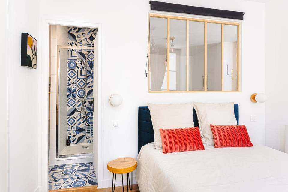 Bed, Bathroom, Bedroom