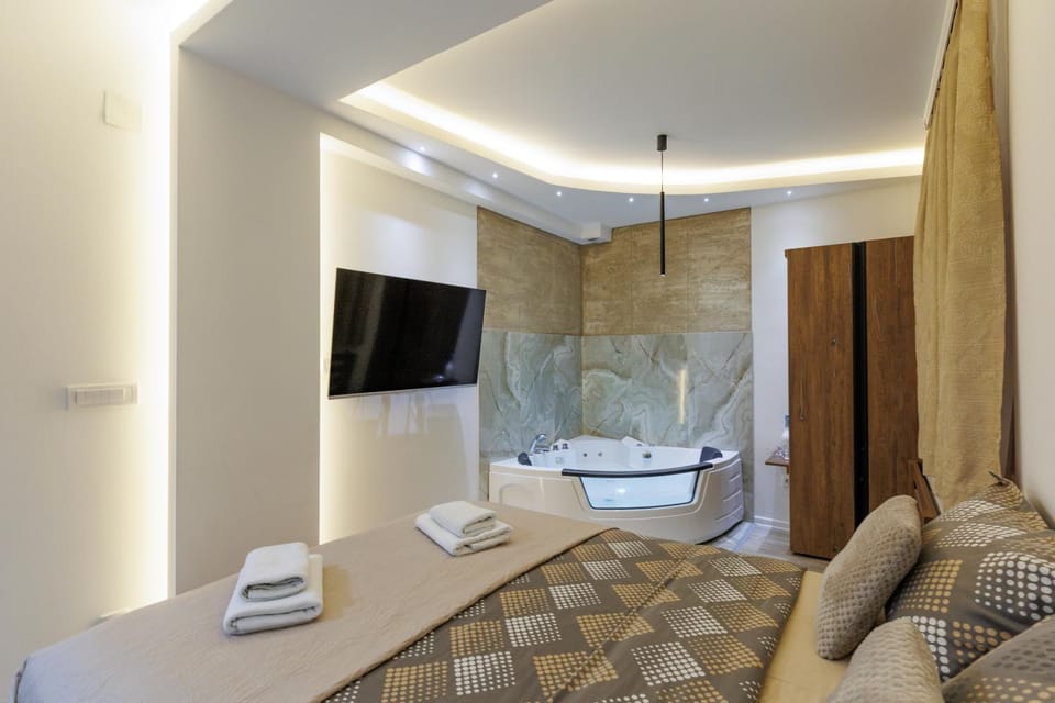 Bed, Spa and wellness centre/facilities, Bedroom