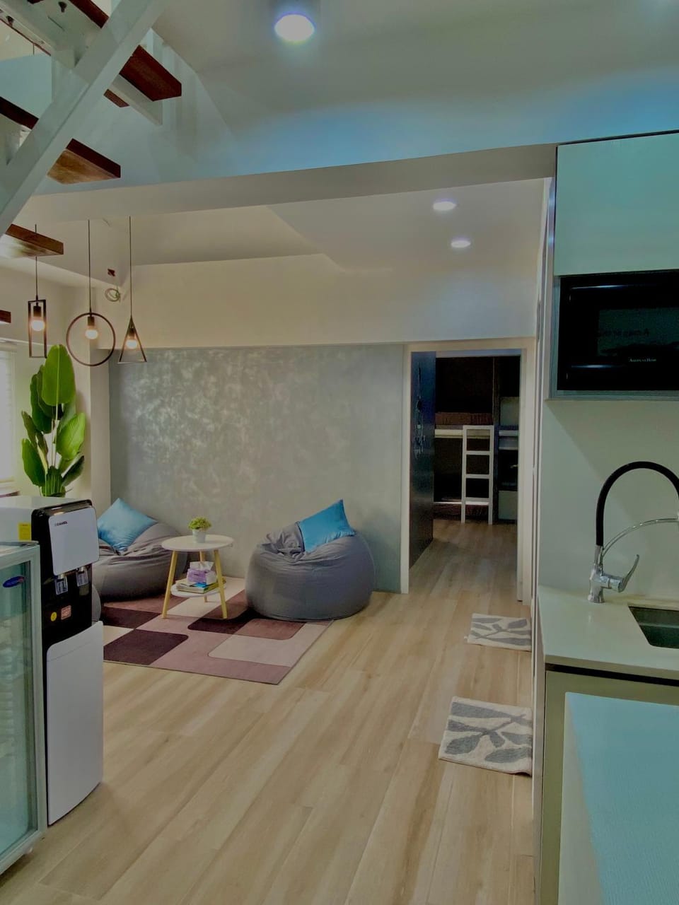 Living room, Seating area