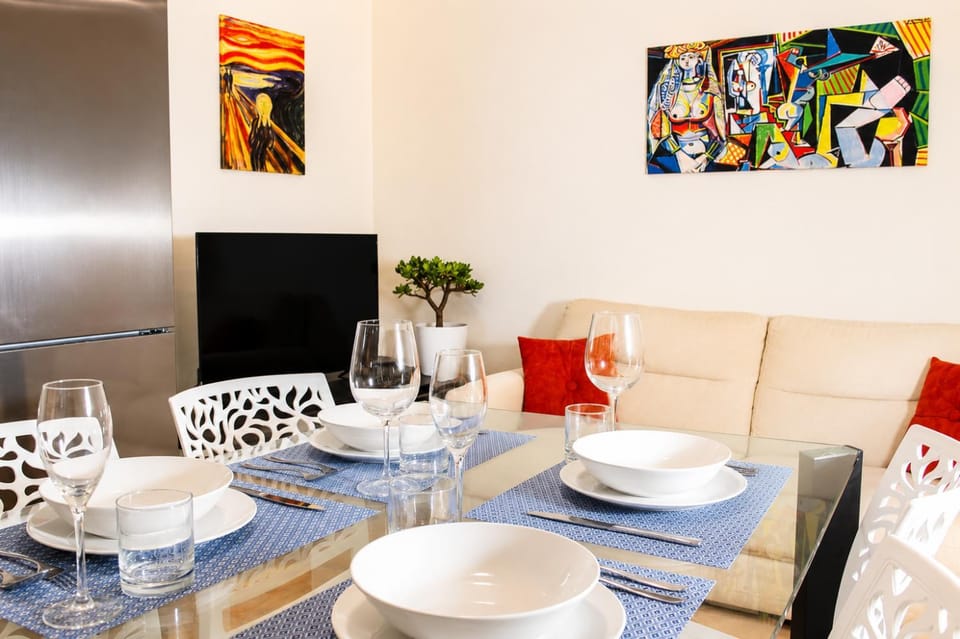 TV and multimedia, Living room, Dining area