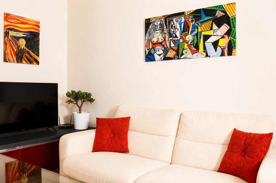 TV and multimedia, Living room