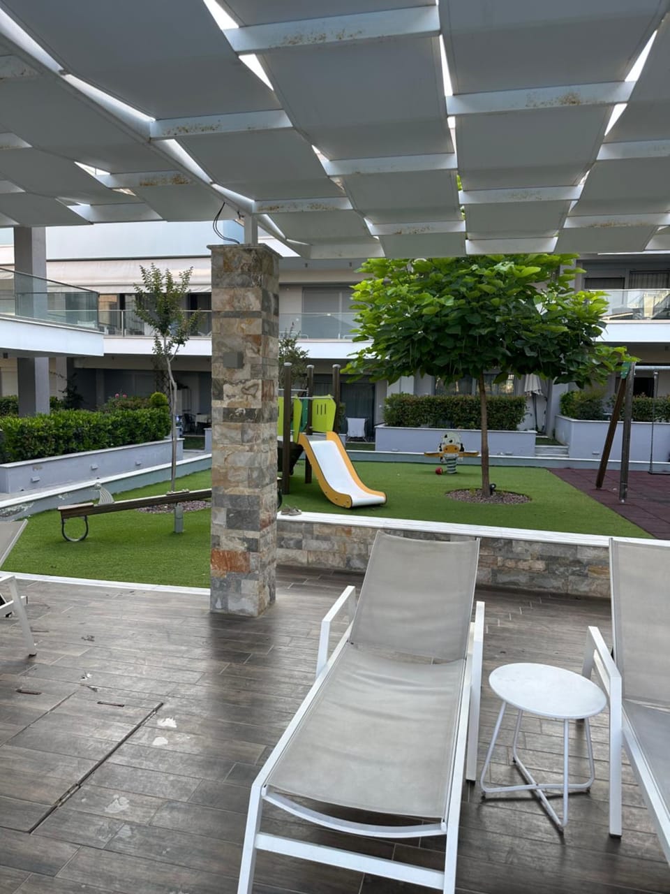 Balcony/Terrace, Garden view