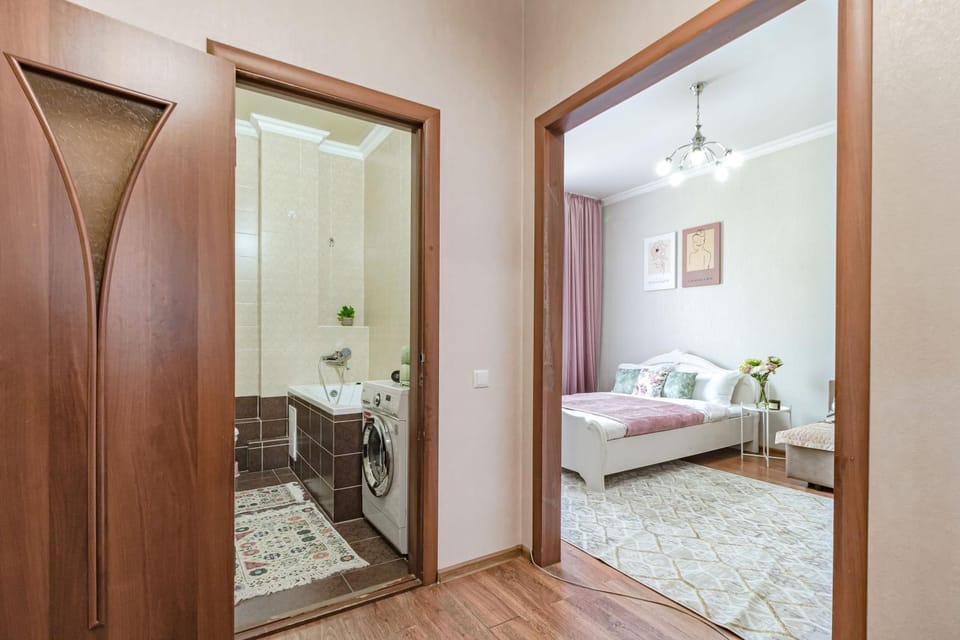 Bathroom, Living room