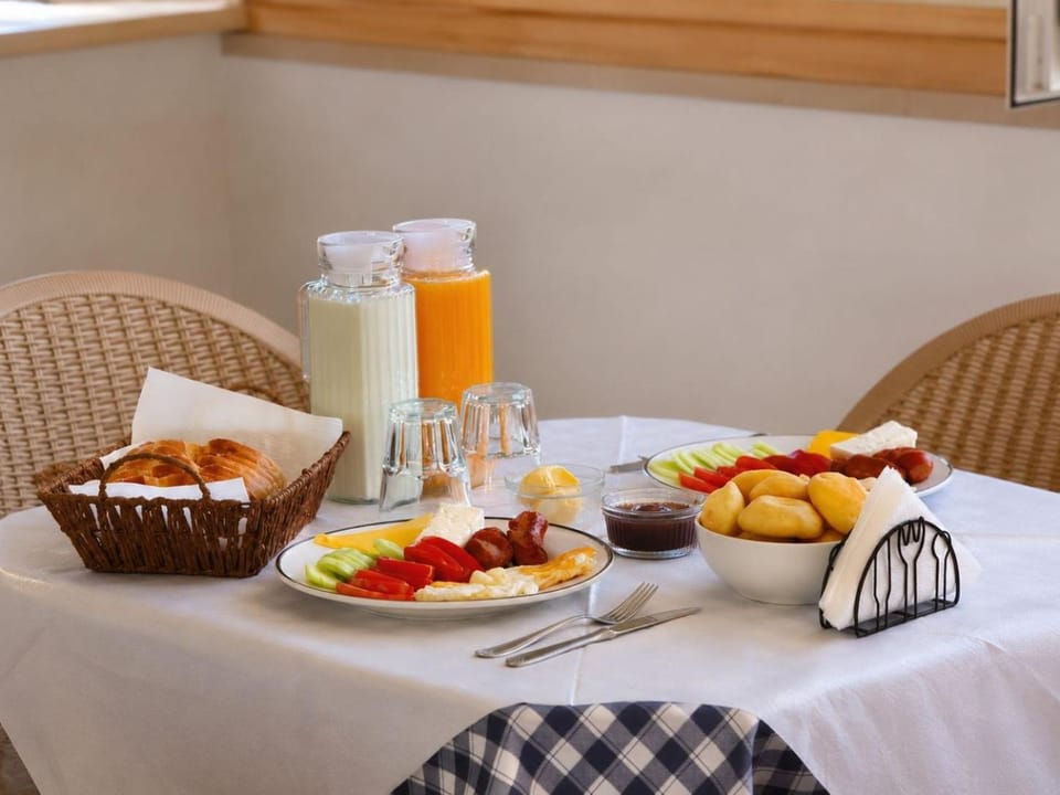 Breakfast