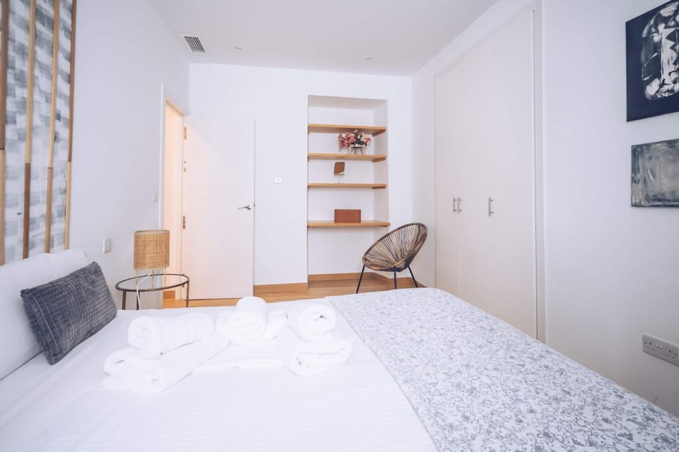 2-BR Gem in Gibraltar's Heart Apartment in Gibraltar