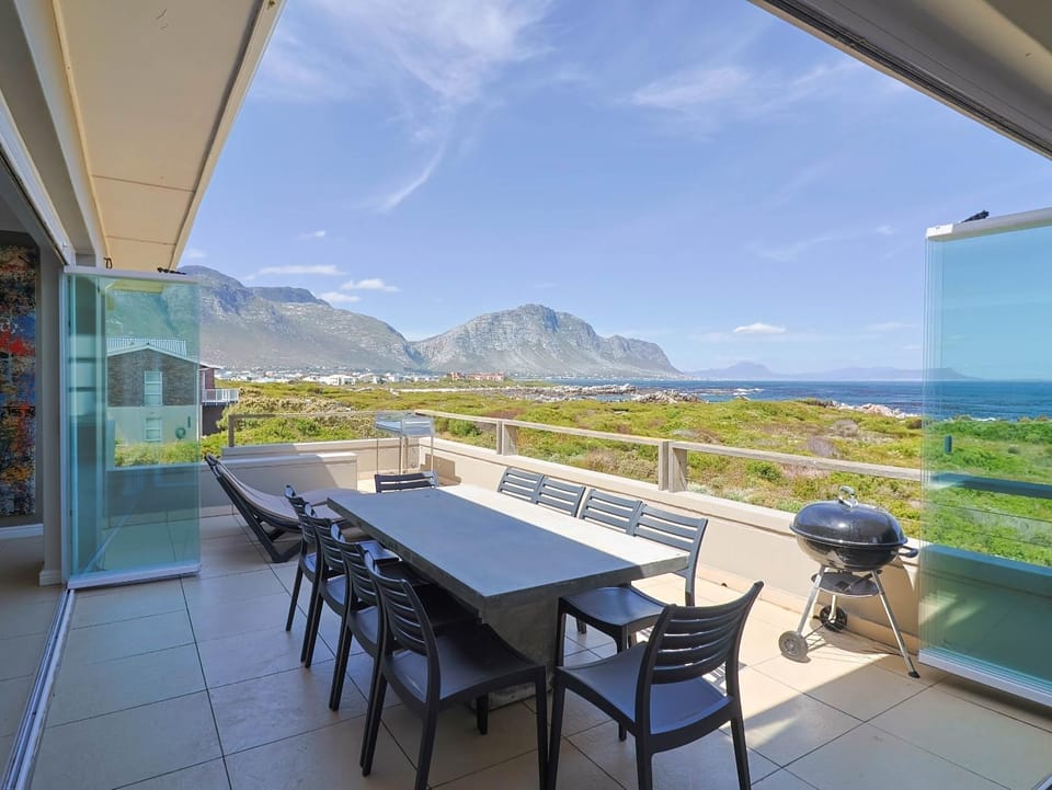 BBQ facilities, View (from property/room), Balcony/Terrace, Mountain view, Sea view