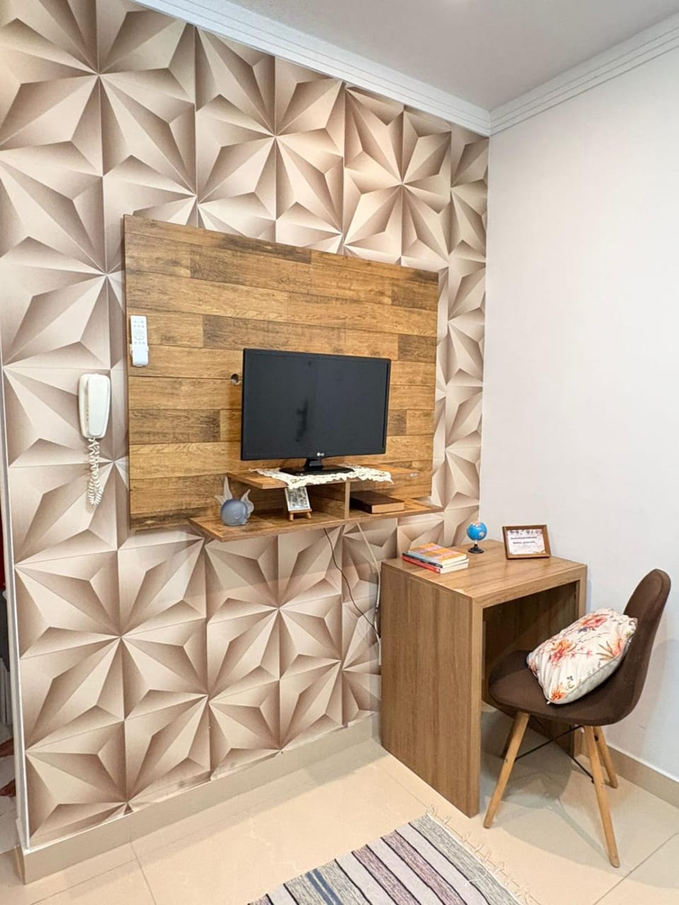 Communal lounge/ TV room, TV and multimedia